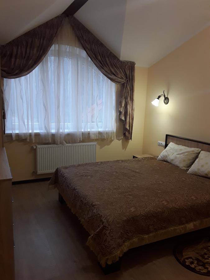 Gostynnyi Dvir Cottage Ternopil Eksteriør billede