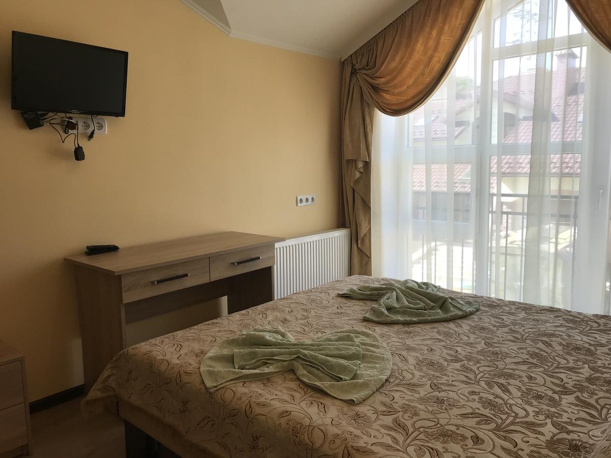Gostynnyi Dvir Cottage Ternopil Eksteriør billede
